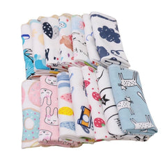 AALFA 5 Flower handkerchiefs turtle pattern close-up for cute baby care