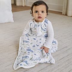 aden +anais sleeping bag diaper-change-zip shows easy diaper access