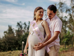 Akebrog gender reveal setup with pink accents for festive photos