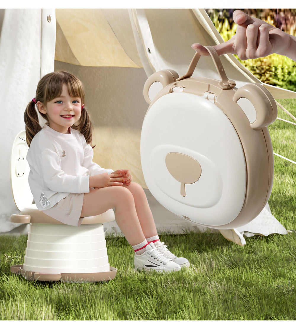 AKIMRABY Travel Potty Seat open design, ideal for quick bathroom access during road trips