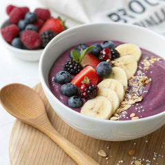 Amara Ancient Grain ingredients image showcases organic oats and fruit for natural, wholesome meals.