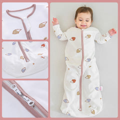 amo nenes 2-way zipper closeup highlights easy dressing and diaper changes