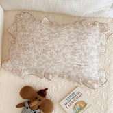 AOJIM forest-pattern pillowcase highlights forest design and breathable muslin fabric.