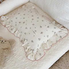 AOJIM muslin pillowcase close-up shows ultra-soft breathable fabric