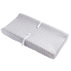 Aullar elastic bottom band keeps the cover secure during diaper changes.