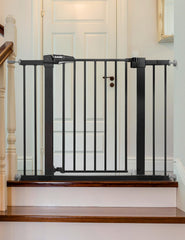 BABELIO baby gate in doorway, closed, showcasing secure pressure mount for quick setup