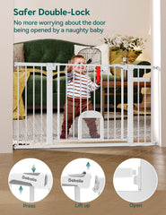 BABELIO one-hand operation gate enables easy passage while carrying a baby.