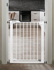 BABELIO baby gate walk-through door demonstrates convenient one-handed passage