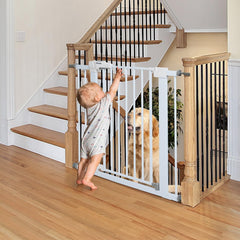 BABELIO safety gate auto-close feature keeps doors secure after passage.
