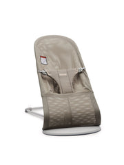 BabyBjörn Bouncer Bliss Mesh Gray Beige cozy seat close to you for hands-free moments.