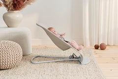 BabyBjörn Bouncer Bliss natural rocking from baby movements offers soothing rhythm.