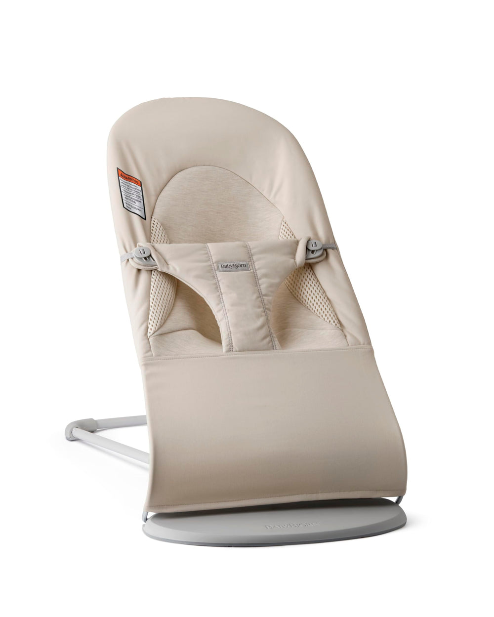 BabyBjörn Bouncer Balance Soft seat assembly demonstrates portable setup for parenting on the go.