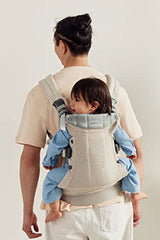 BabyBjörn Harmony newborn-facing-in view emphasizes closeness and security.