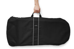 BabyBjörn Transport Bag for Bouncer features a zippered opening and easy-carry handle for travel.