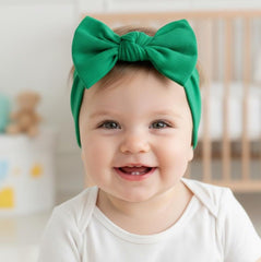 BABYGIZ baby headband photo prop, ideal for cute photo sessions and family shoots.
