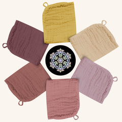 BAMBOO QUEEN muslin baby washcloth close-up shows soft texture and absorbency.