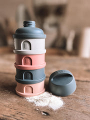 BEABA Rose formula and snack container four compartments for on-the-go servings