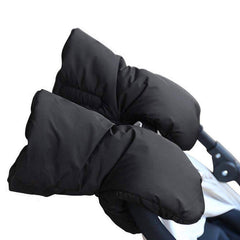 Berocia Winter Stroller Gloves with waterproof fabric keep hands dry during light rain.