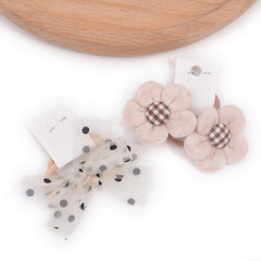 BIANHUAN Boutique baby hair bows two-pieces-per-color enable quick, versatile styling.