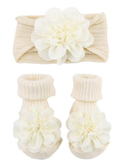 Bidadary baby flower headband 0-12m showing soft stretch for comfortable all-day wear.