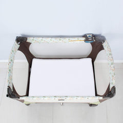Biloban baby sheets eco-friendly fabric highlight durability and gentle touch.