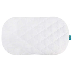 Biloban bassinet mattress cover shows a secure fit on Halo bassinets for worry-free nights.