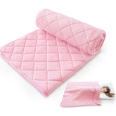 Biloban toddler comforter pink closeup shows soft plush fabric ideal for sensitive skin