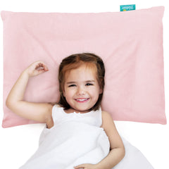 Biloban envelope-closure design allows easy pillow insertion.