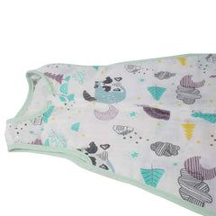 BLOOMSTAR two-way zipper with safety flap enables easy diaper changes at night.