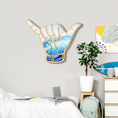 Bnesi wave-pattern inside surfboard adds ocean vibe and visual interest.