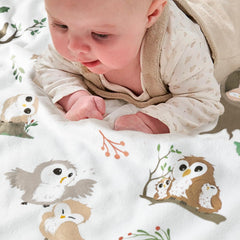 BOPRIO baby blanket dotted fleece back close-up for warmth.