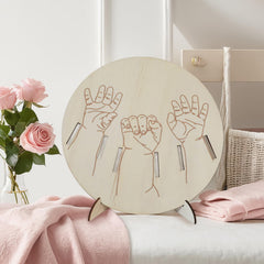 BQSAZHYJ natural wood material offers a warm, durable keepsake for Baby's first moments.
