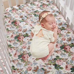 Brandream organic cotton crib sheet with elastic edge for a snug fit.