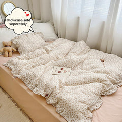BuLuTu baby crib duvet cover with insert area shows hidden zipper for easy changes.