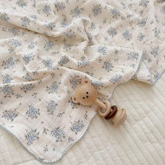 BuLuTu muslin cotton texture close-up—soft breathable fabric ideal for sensitive skin
