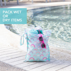 Bumkins wet bag stroller-snap attachment demonstrates easy on-the-go packing.