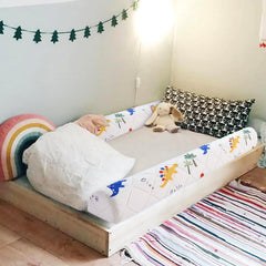 Ceekliybear bed bumper with non-slip fabric bottom keeps bumpers in place.