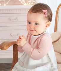 CellElection snap clip back-of-head view highlights discreet wear during active play.