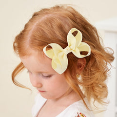 Choicbaby toddler bow 2-3in size offers lightweight styling without weight or pull