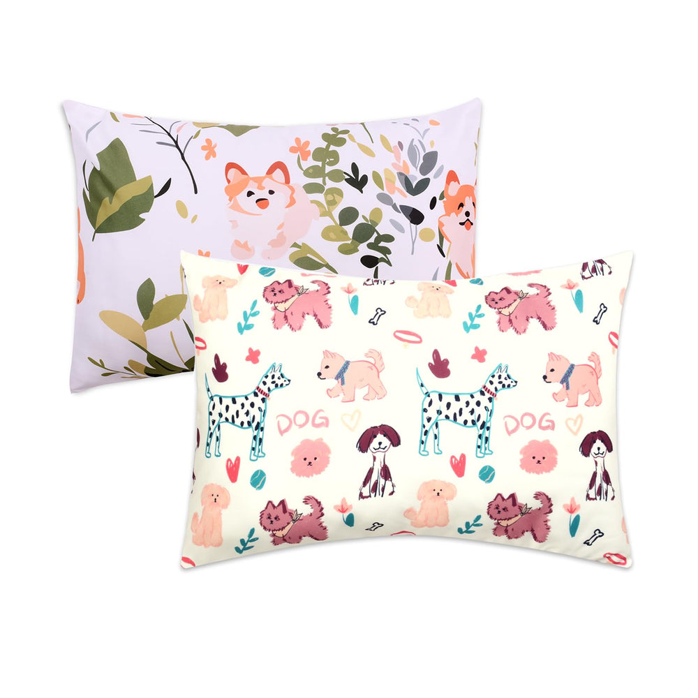 Cloele dog-pattern pillowcase with soft texture for gentle baby skin.
