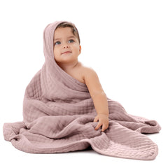 Comfy Cubs hooded towel 6-layer design offers durable plushness after bath.