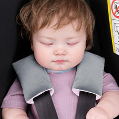 COOLBEBE car seat straps pad on car seat shows slip-preventing security
