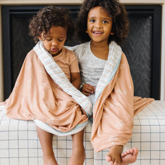 Copper Pearl Jumbo Knit Throw reversible design offers two looks in one