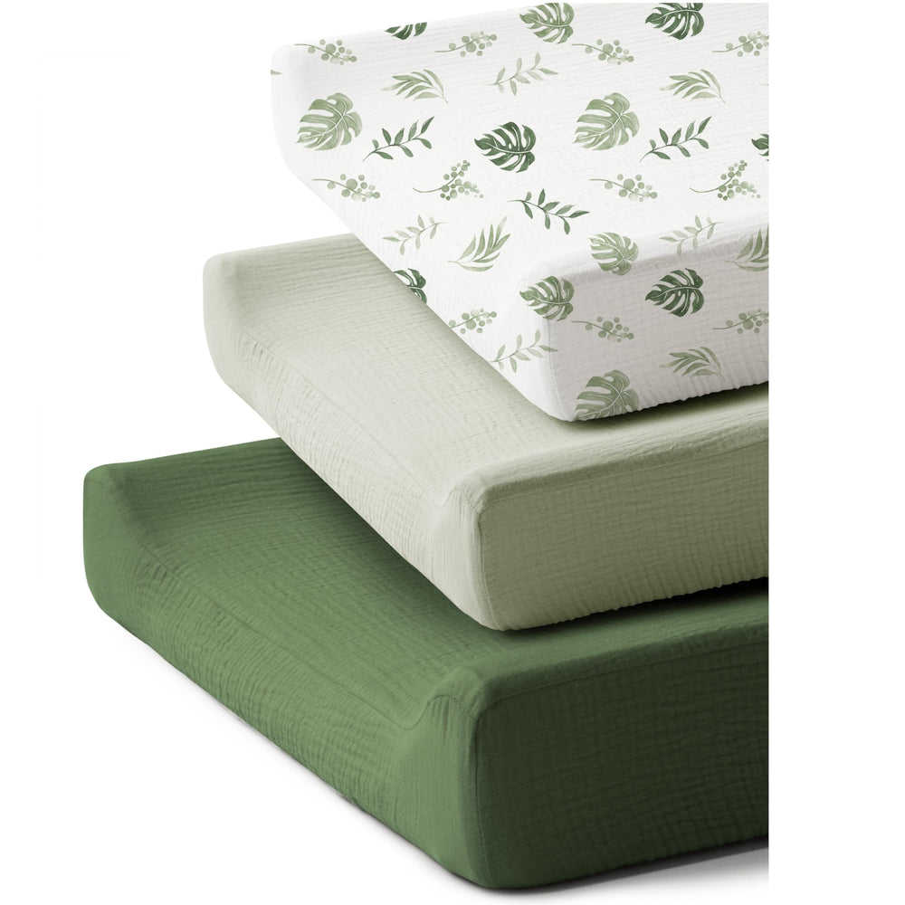 Coreeky leaf-pattern changing pad cover closeup shows soft muslin texture for gentle changes