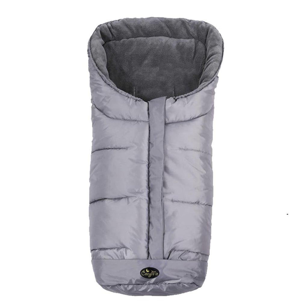 CozyMe stroller footmuff Go front view demonstrates universal fit for many strollers, keeping baby warm.