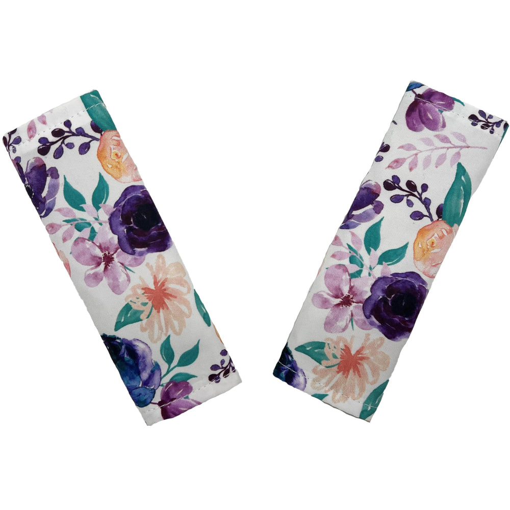 Culclendy Baby car seat neck cover closeup in soft cotton cushions neck comfort.