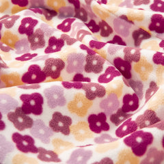 DaysU sleep sack two-way zipper feature close-up, with zipper guard for gentle changing