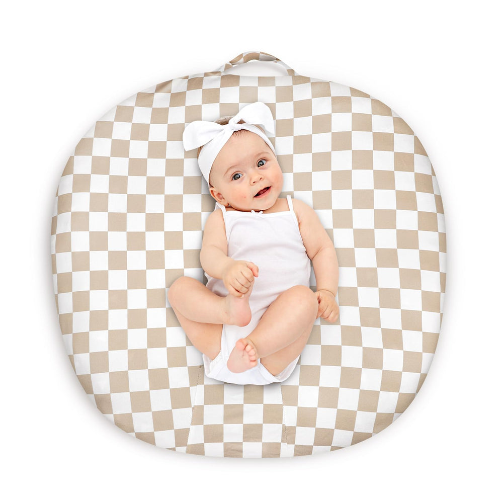 DILIMI newborn lounger cover in light brown checkerboard offers ultra-soft comfort.