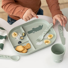 Done by Deer Foodie Croco plate green shows non-slip base in action.