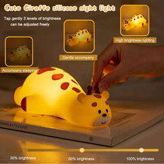 DREAMING MY DREAM giraffe night light with a 30-minute timer for gentle sleep routines